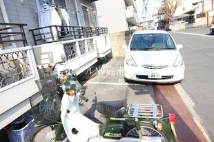 プリエール新屋敷の物件外観写真